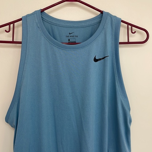 Blue Nike tank NWT - Picture 3 of 3
